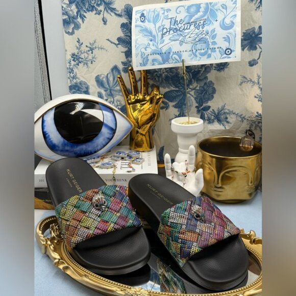 🆕 KURT GEIGER LONDON 🧿 NWOB Meena Eagle Slide, Black Rainbow Weave Sz 39 US8.5 - Picture 3 of 14